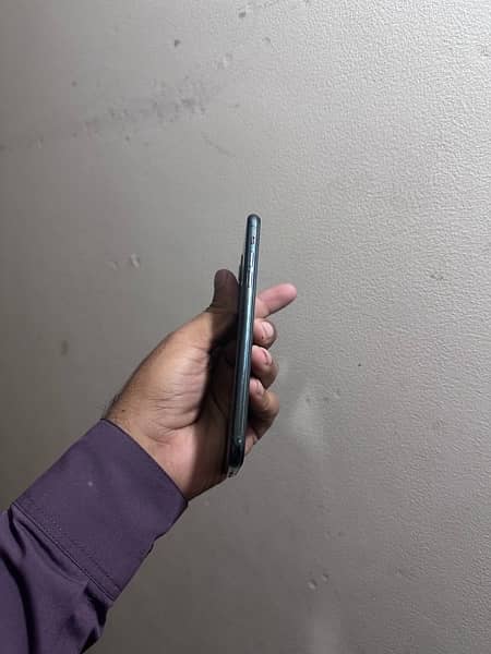 iphone 11pro max 64gb non PTA factory unlock 6