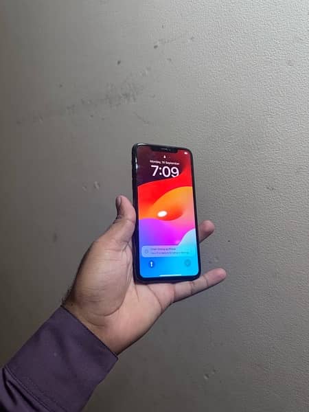 iphone 11pro max 64gb non PTA factory unlock 8