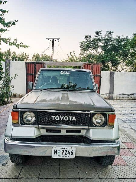 Toyota Land Cruiser 1983 2