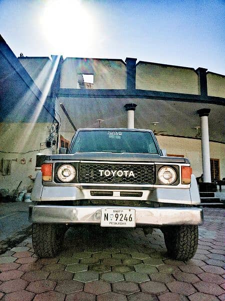 Toyota Land Cruiser 1983 4