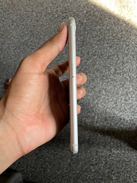 iphone 8 plus non PTA 64 /gb waterpack 3