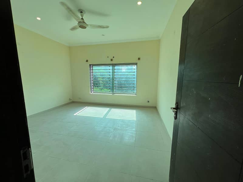 14 Marla house available for Rent in G-13/3 12