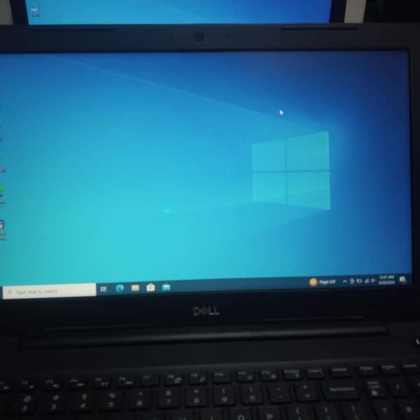 Dell latitude E3590 core i3 7th generation 1