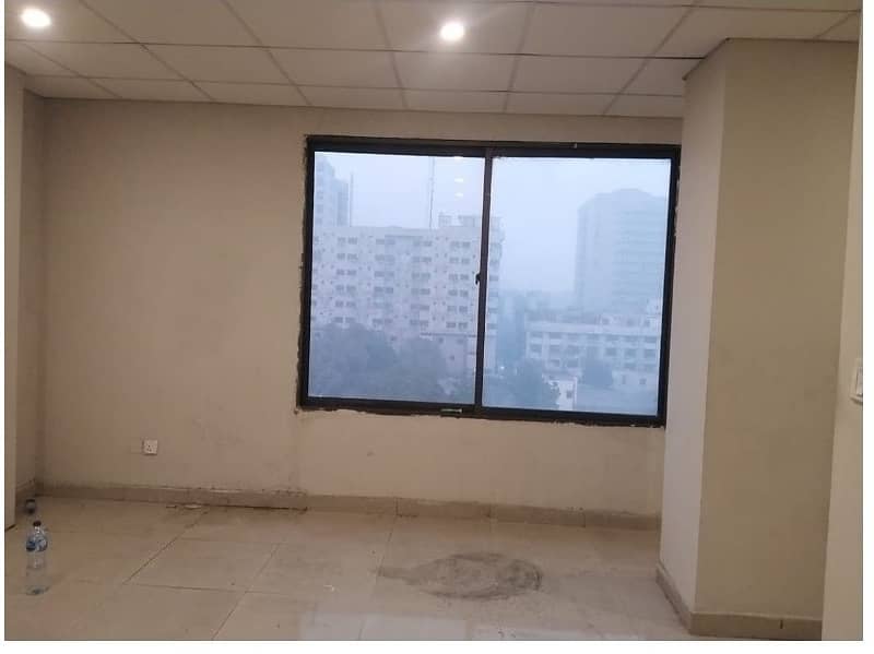 Area 350 Sq Ft Corporate Office Available For Rent In Main Boulevard Road Gulberg 3 Lahore 3