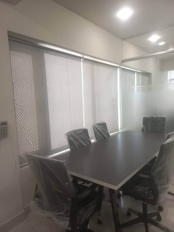 MAN SABA AVENUE VIP LAVISH FURNISHED OFFICE FOR RENT 24 &7 OFFICE WORK 7