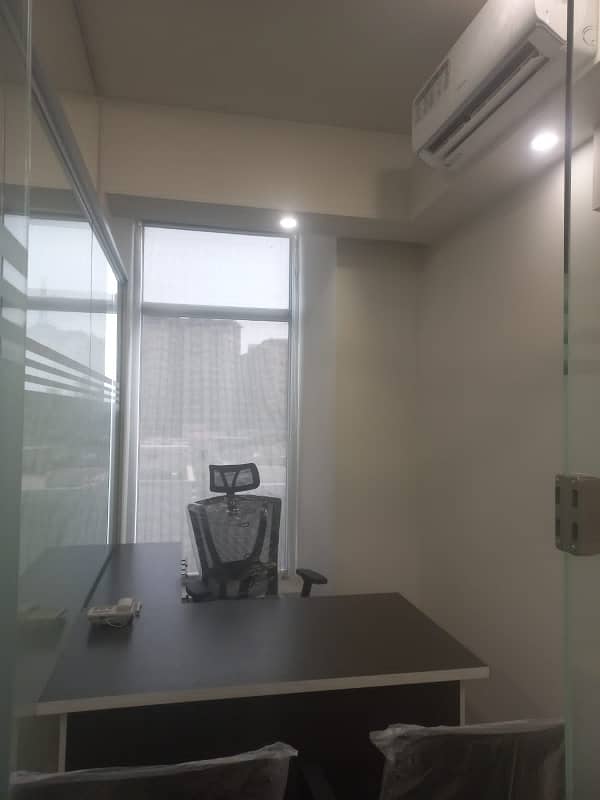 MAN SABA AVENUE VIP LAVISH FURNISHED OFFICE FOR RENT 24 &7 OFFICE WORK 10