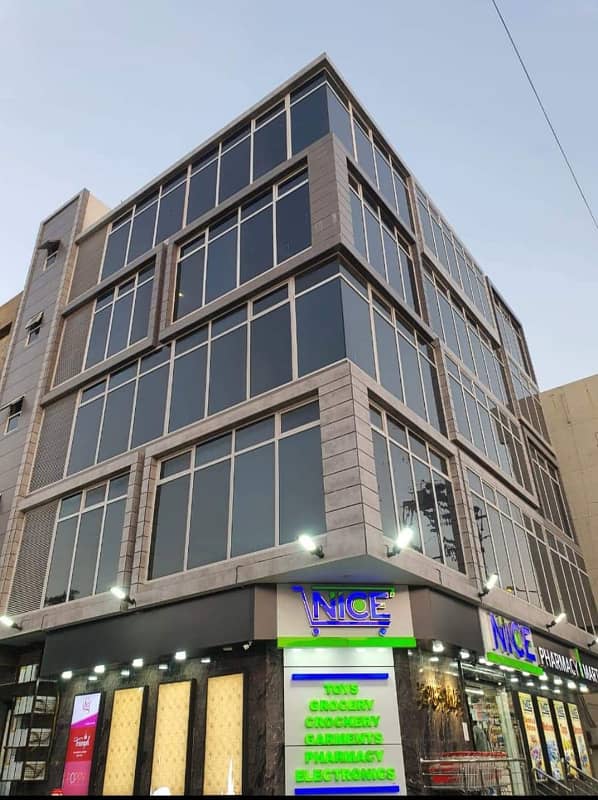 MAN SABA AVENUE VIP LAVISH FURNISHED OFFICE FOR RENT 24 &7 OFFICE WORK 12