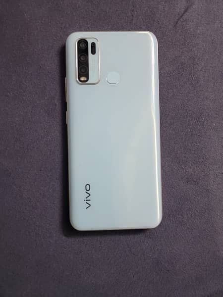 vivo Y30 4/64gb 6