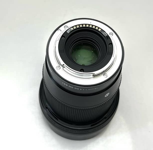 Sigma 16mm F1.4 DC DN Art for Sony, Mint condition 3