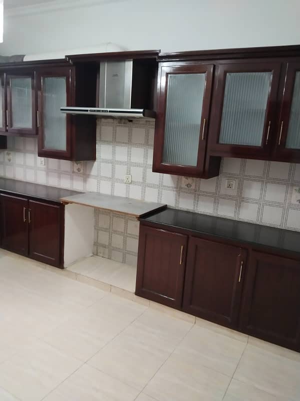 E11 Margalla view 3bed upper portion 20