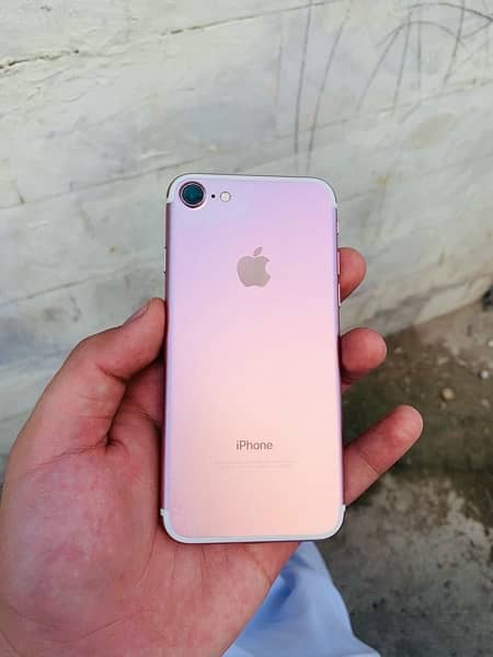 iPhone 7 128Gb 3