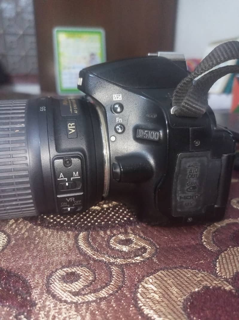 Nikon-5100 DSLR single handed used 2