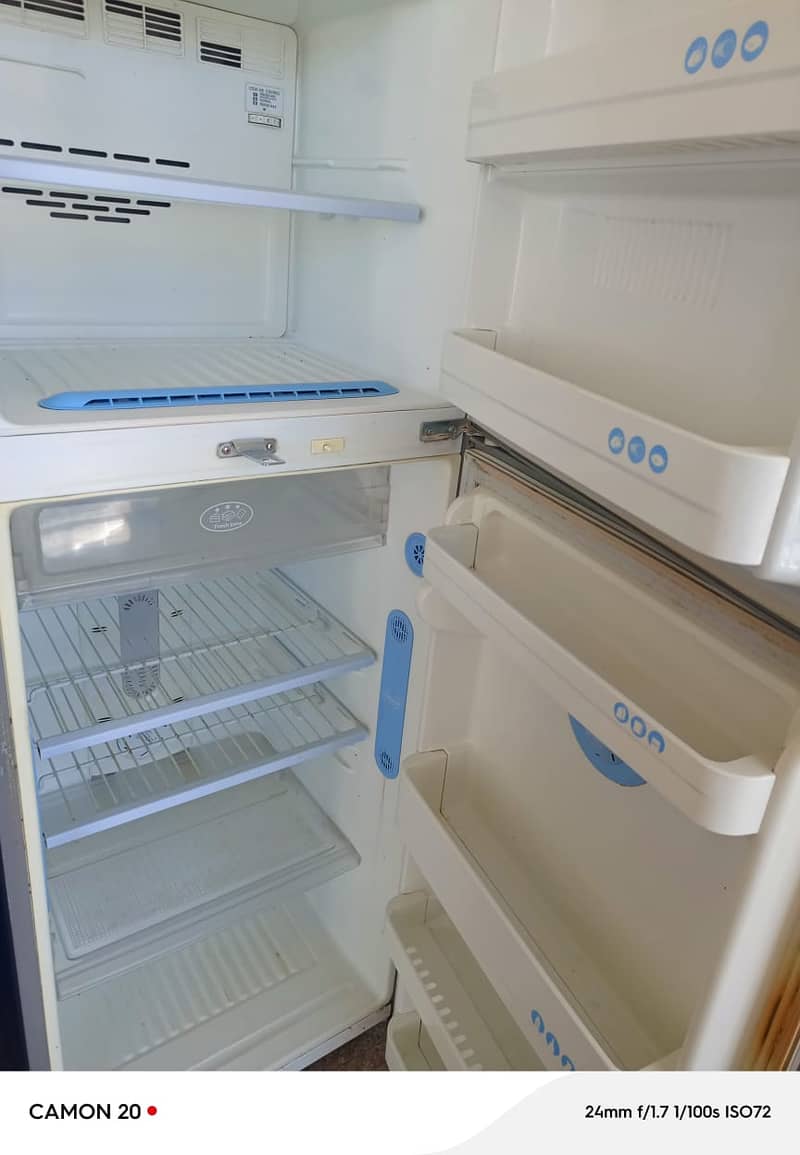 doubel door fridge refrigrator for sale 0