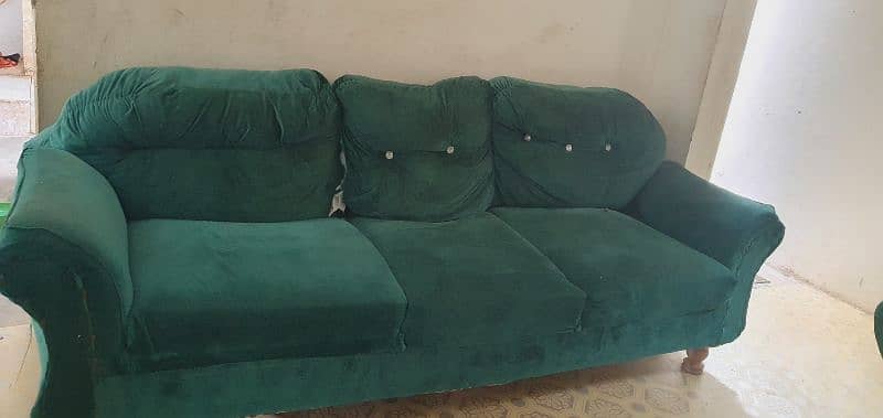 7 seater sofa hai kapra dal kr use krskty hai 3