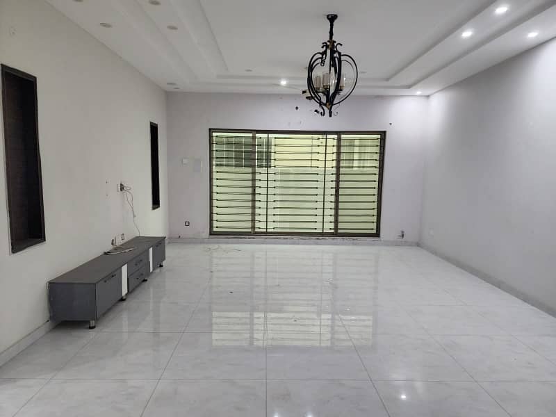 Separate Entrance 1 Kanal Ground Floor House Available For Rent In Lake City Sector M-2 11