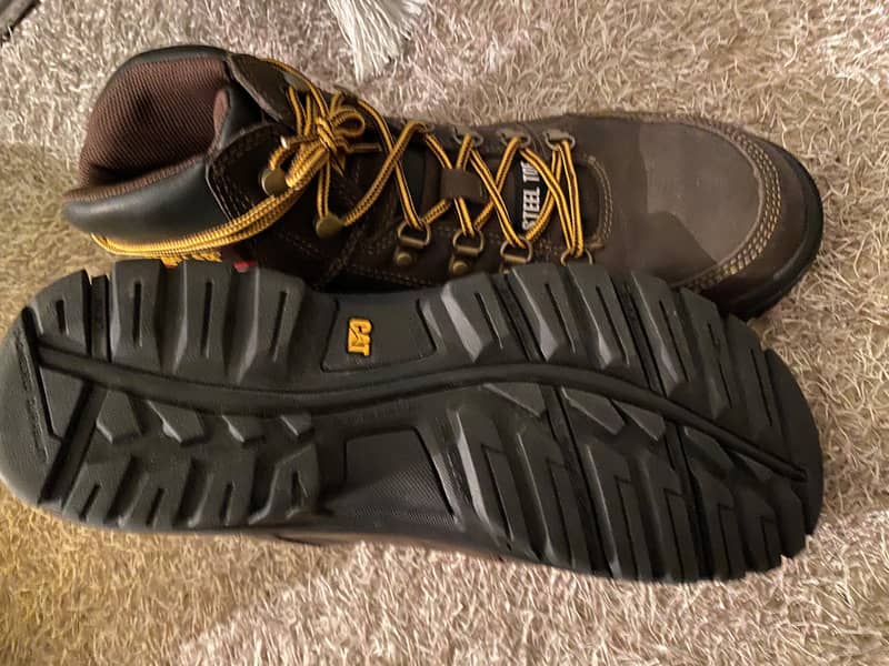 CATERPILLAR BOOTS STEEL TOE BRAND NEW 3