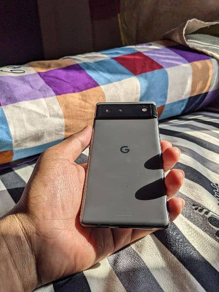 Google pixel 6 brand new condition 8 / 128 water pack 1