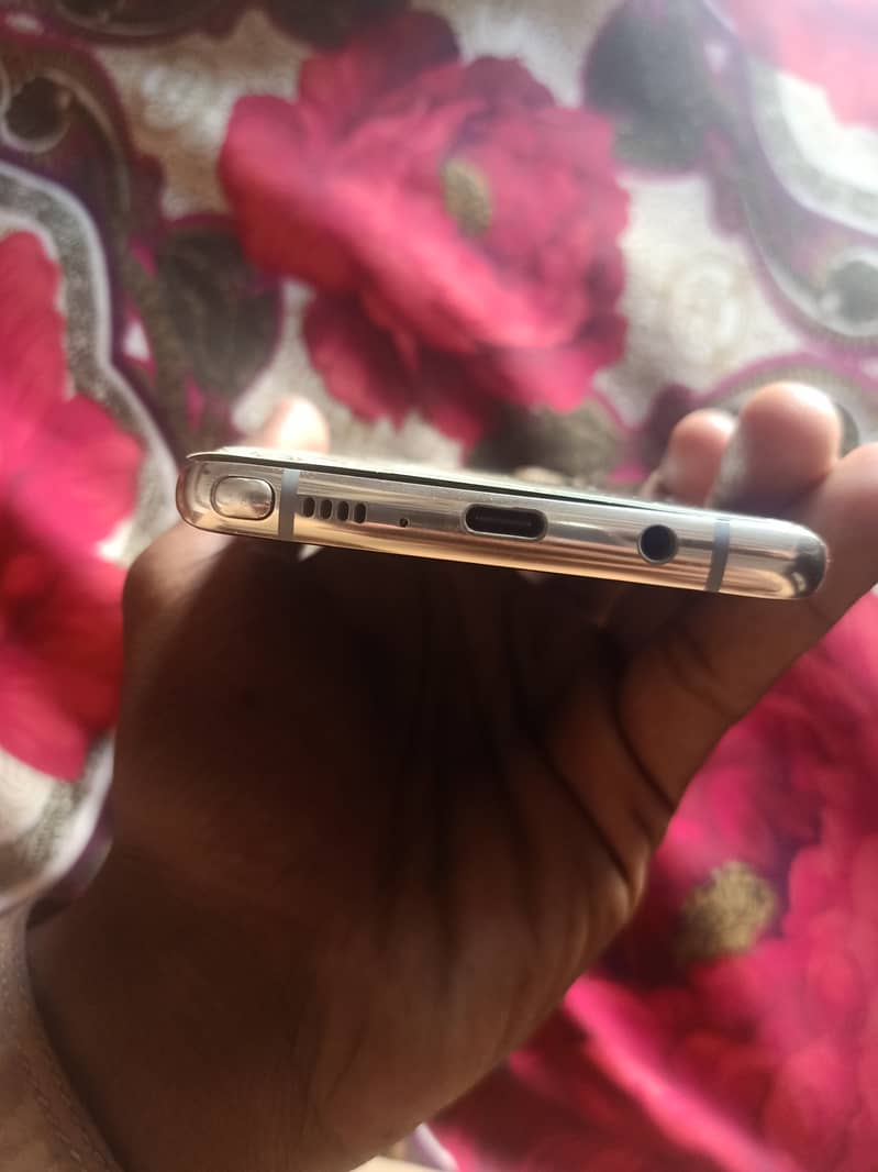 Sumsung note 8 Boad Condition 9/10 pannel to gaya tha abhi take nahi l 3