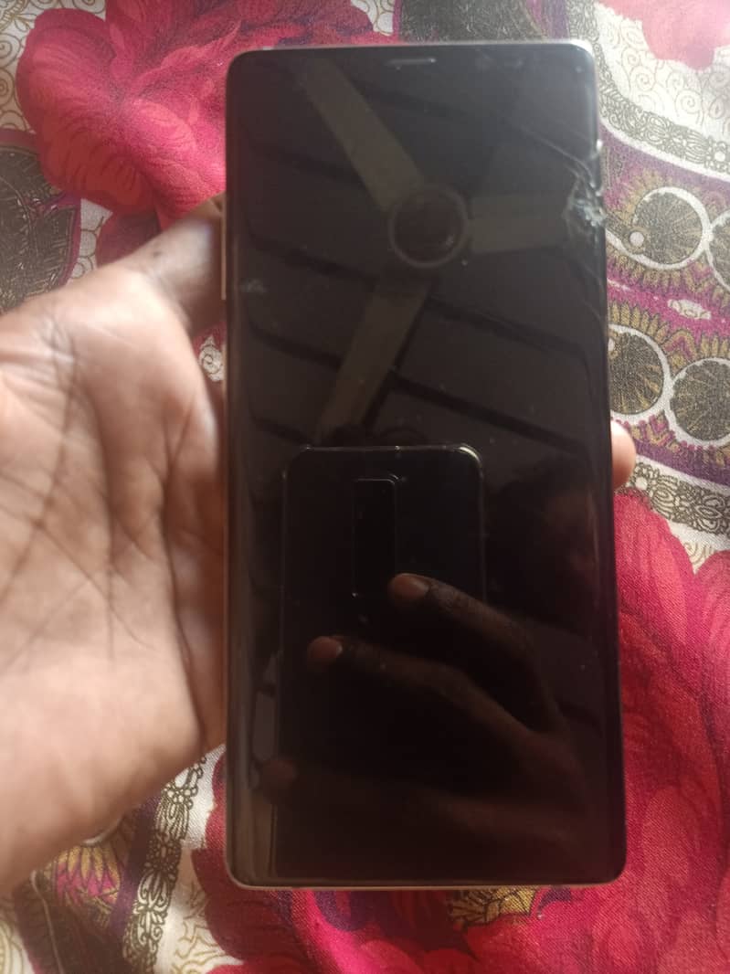 Sumsung note 8 Boad Condition 9/10 pannel to gaya tha abhi take nahi l 5