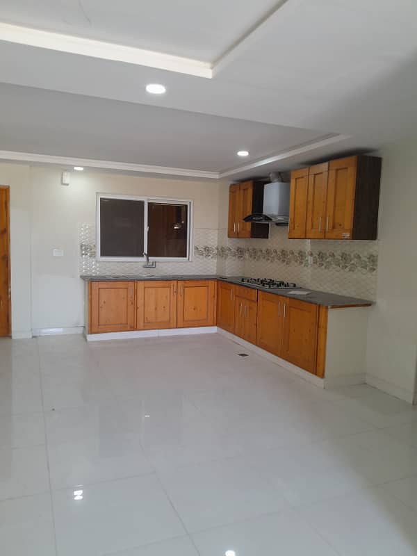 3 Bed Appartment Available for Rent in E-11 13