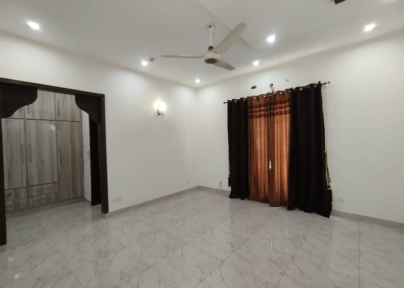 1 Kanal Upper Portion Available For Rent In DHA Phase 6 Lahore 8