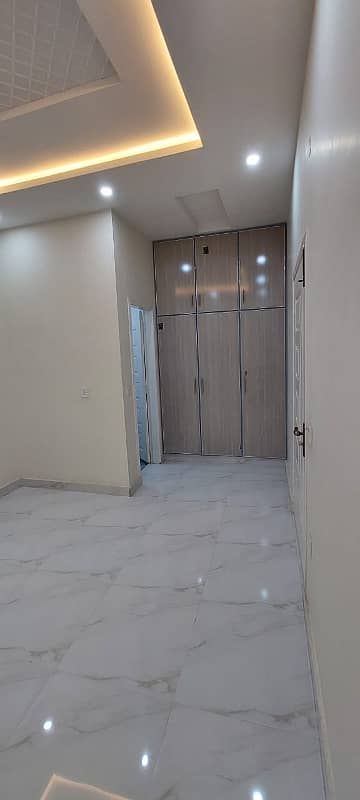 5MARLA TILE FLOORING LIKE NEW LOWER PORTION FOR RENT IN ALLAMA IQBAL TOWN 1