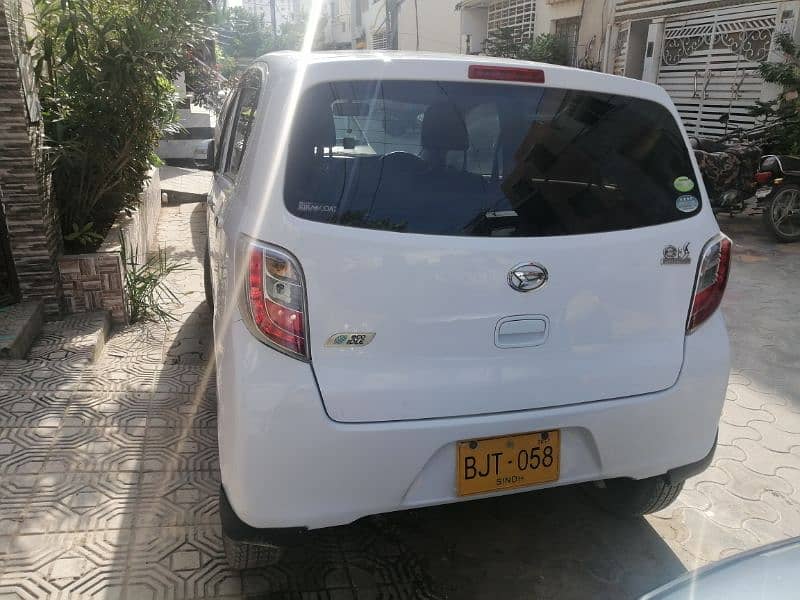 Daihatsu Mira 2012 11