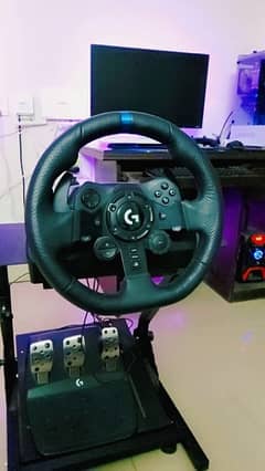 Logitech G923 – High-Precision Racing Wheel with TrueForce