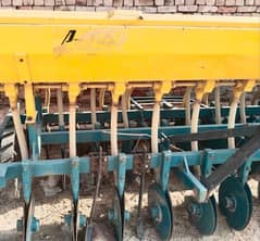 wheat collateral dril machine with fertilizer attachment 03008738544