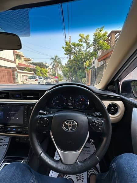 Toyota Altis Grande 2018 3