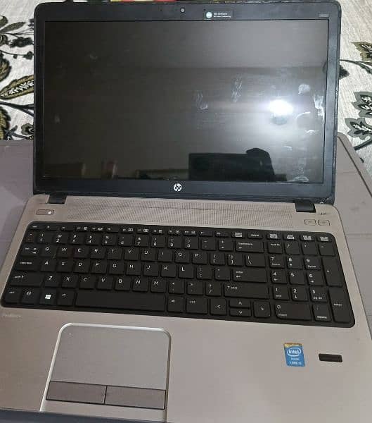 neat and clean laptop for sale 0