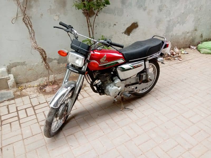 Honda 125 special edition 3