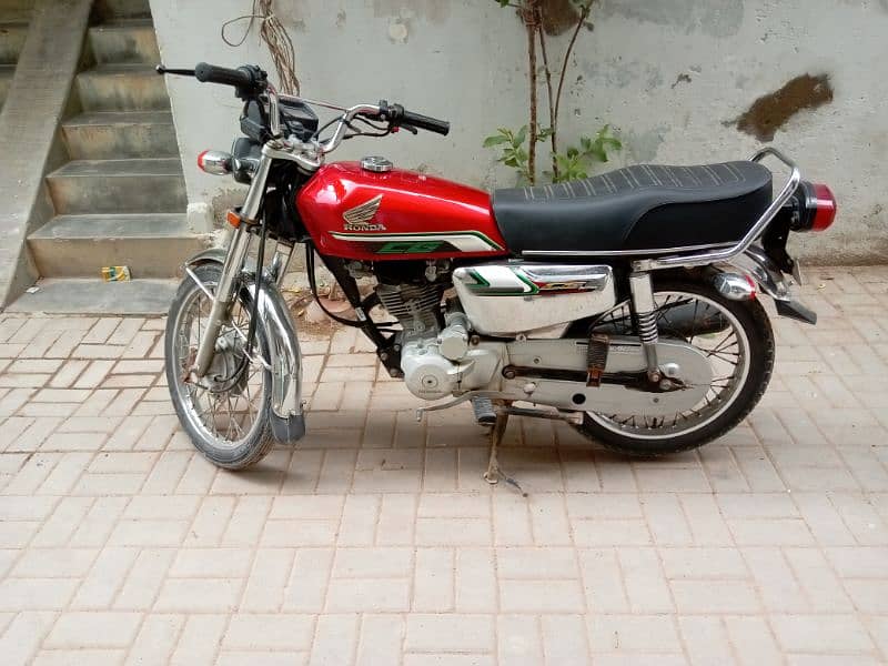 Honda 125 special edition 4