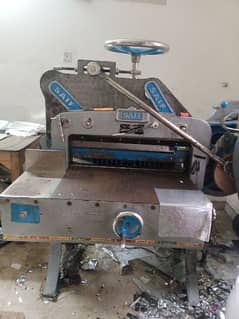 paper cutting machine