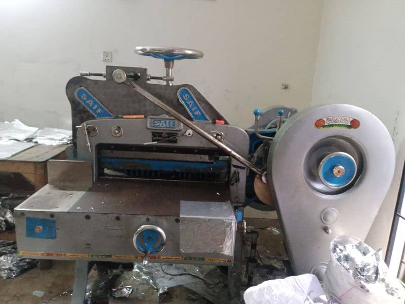 paper cutting machine 5