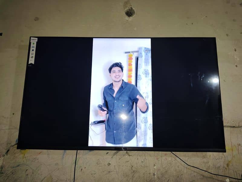 65 INCHES ANDROID LCD AVAILABLE FOR SALE WITH BOX READ ADD 1