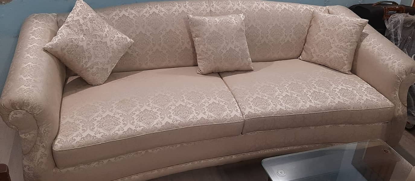 Slightly Used 6-Seater Sofa Set 3