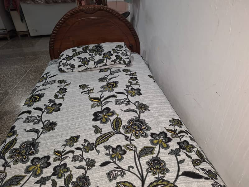 Double bed n single bed for sale 2