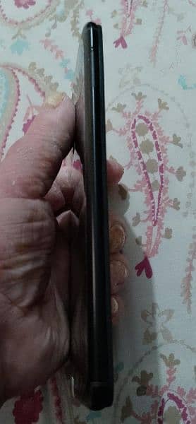 urgent sale need for money vivo y75a mobile 4 GB 32GB 7