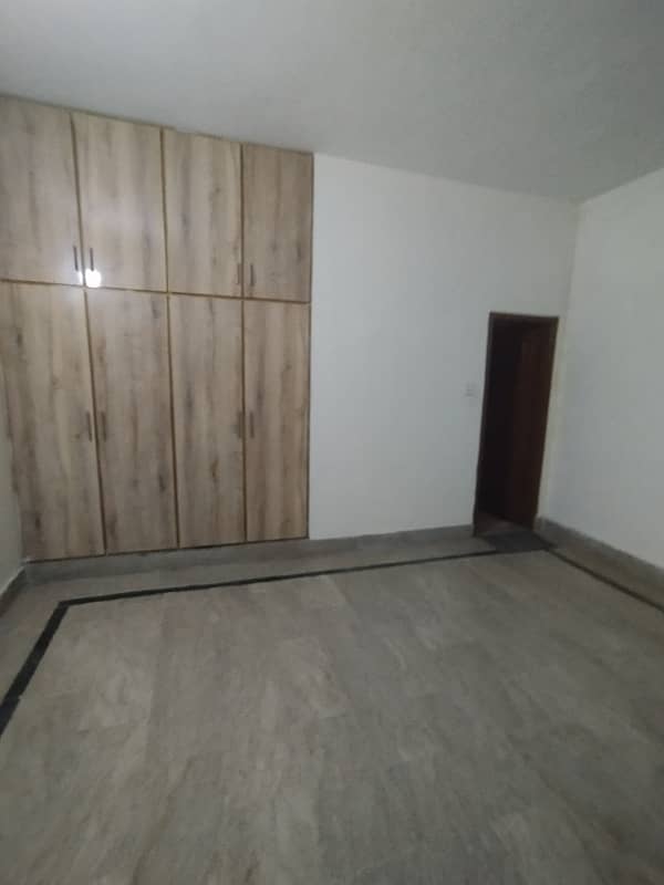 Kanal upper portion available for rent 2