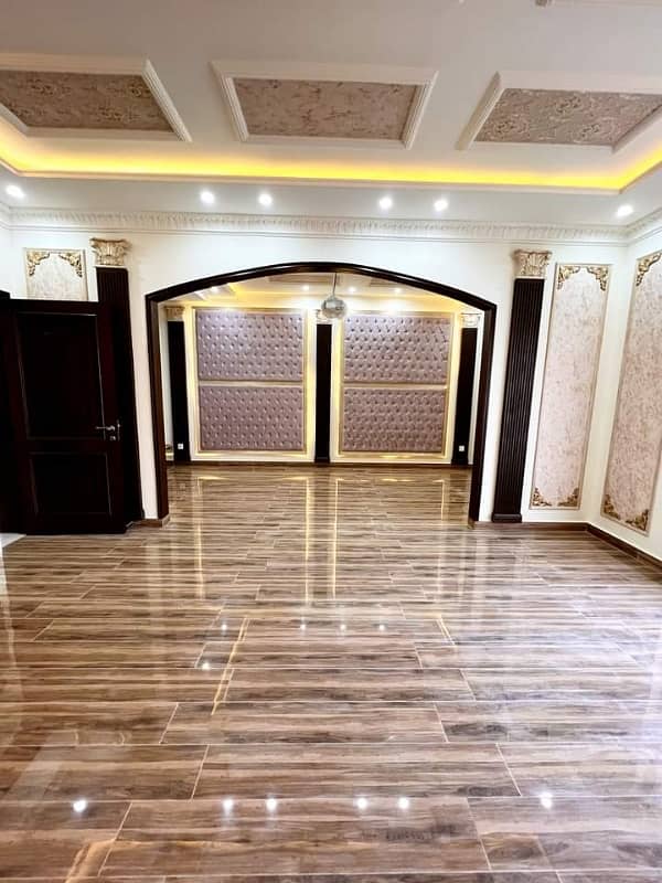 we are offering a 1 kanal house for sale in Jasmine block bahria town Lahore 7