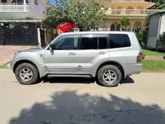 Mitsubishi Pajero 2000 3.5