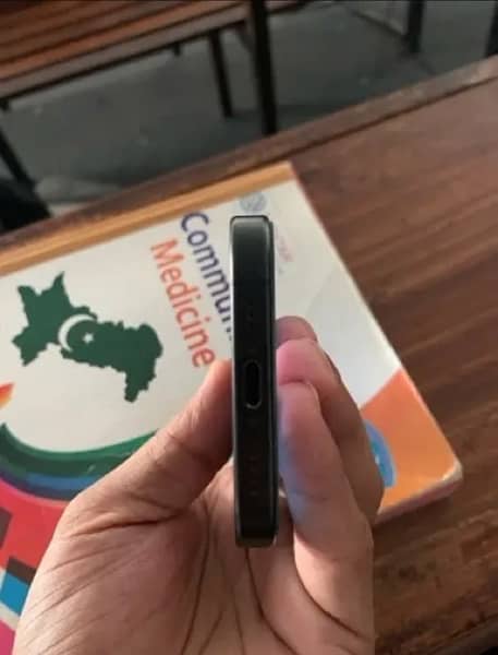 Iphone 15 pro Non PTA 2