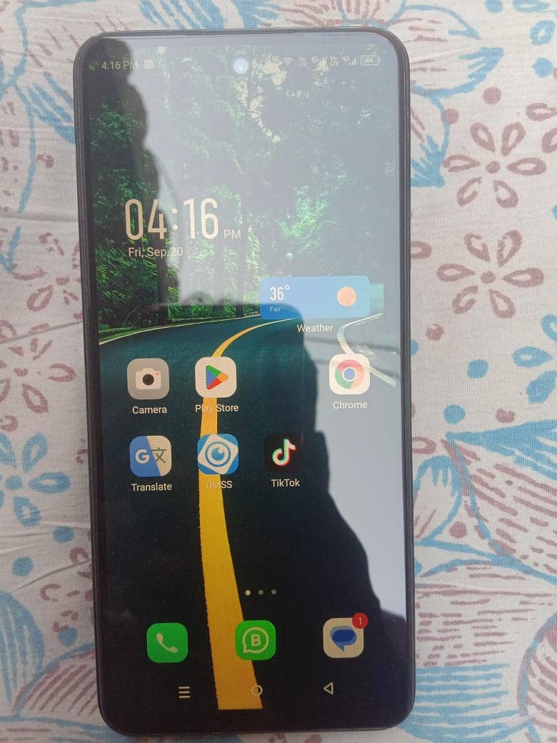 infinix hot 40i good condition only 2 month use Kiya hai 1