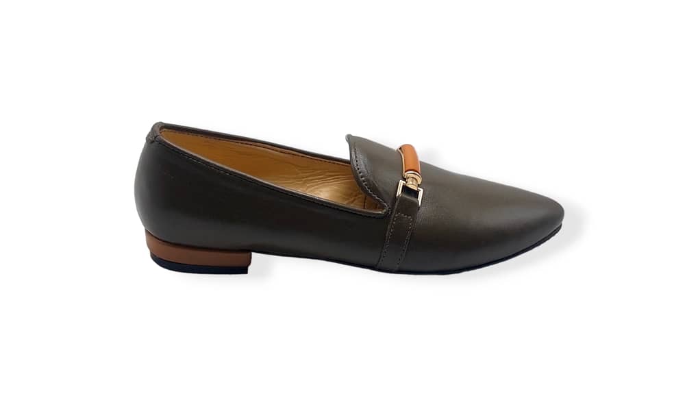 Ladies pure leather shoes 14