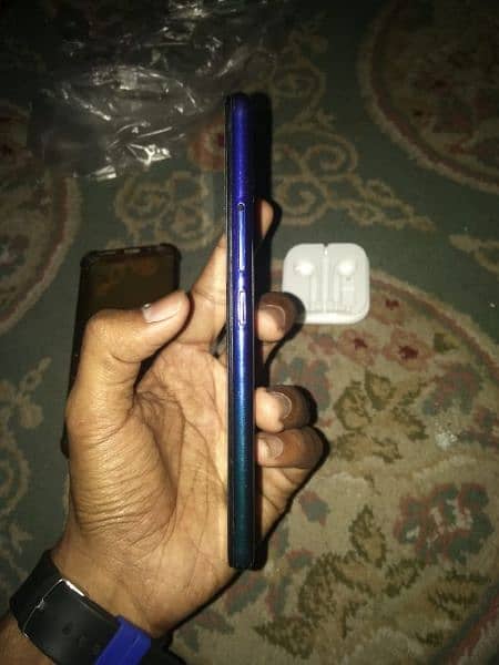 Vivo Y15 4/64GB lush Condition 3