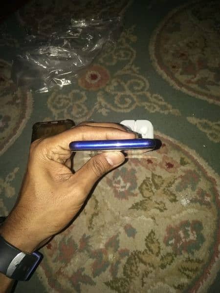 Vivo Y15 4/64GB lush Condition 5