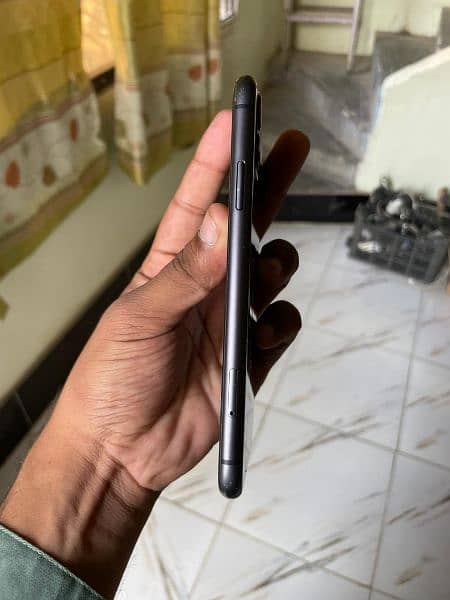 Iphone 11 Pta approved 64 9