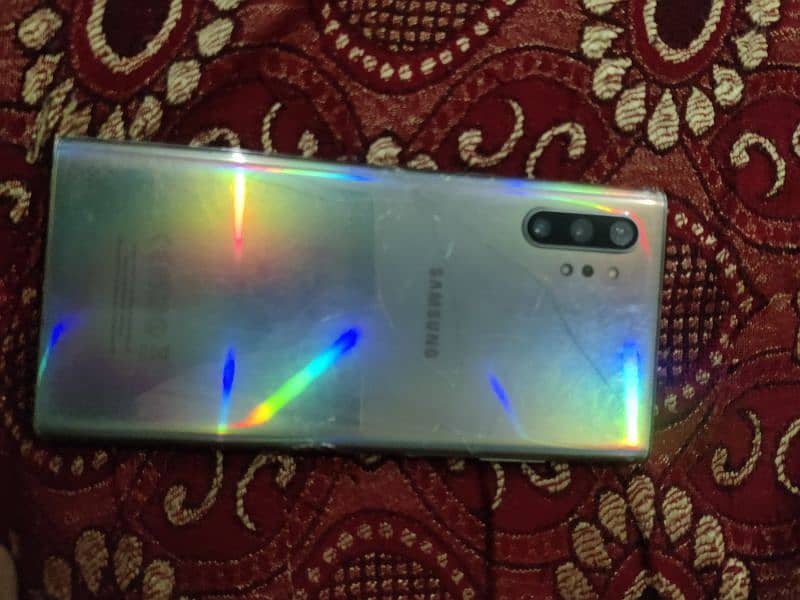 Samsung Galaxy S10 plus 2