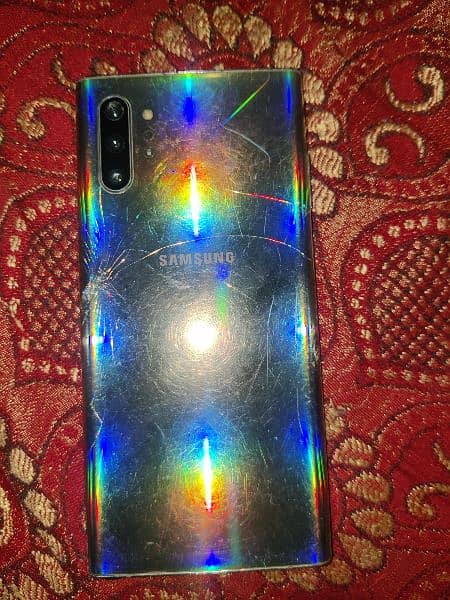 Samsung Galaxy S10 plus 5